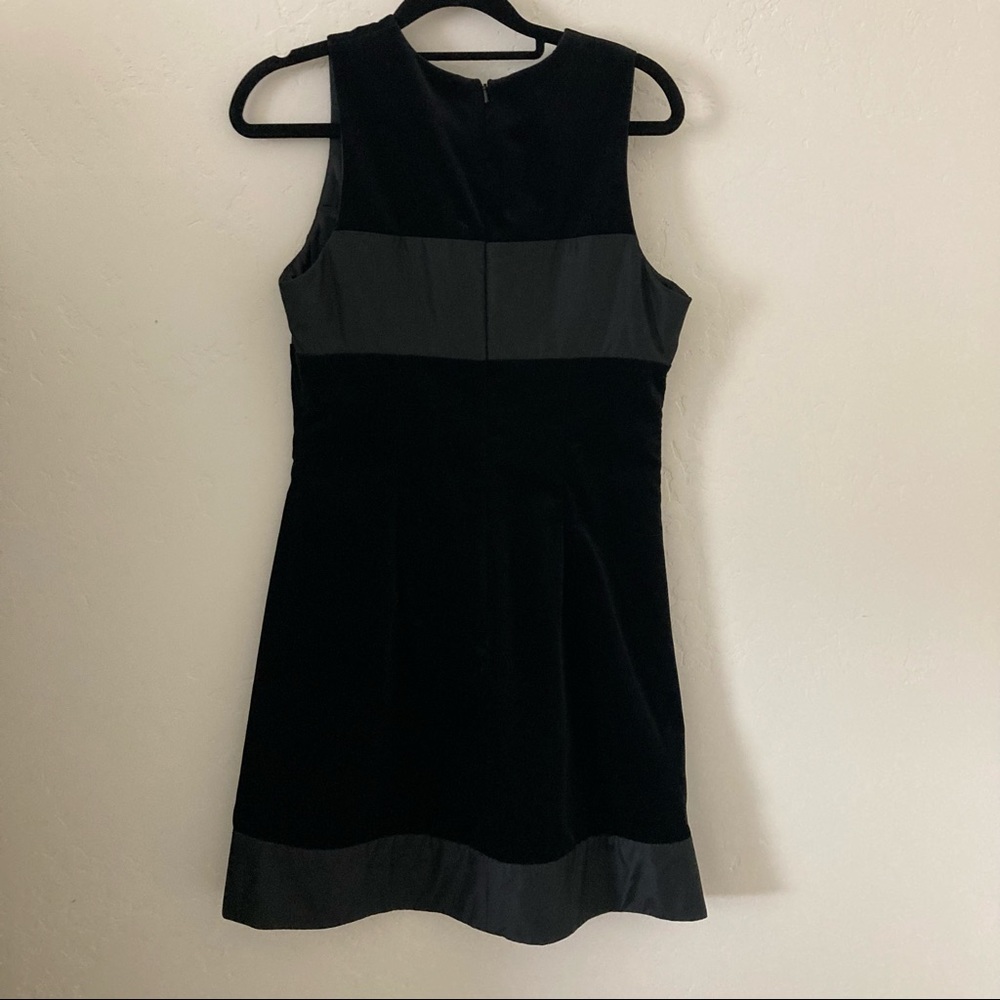 Bow Dress - Picture 5 of 12